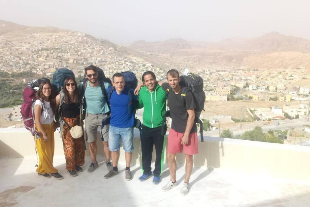 Cozy House Apartment Wadi Musa Exterior photo