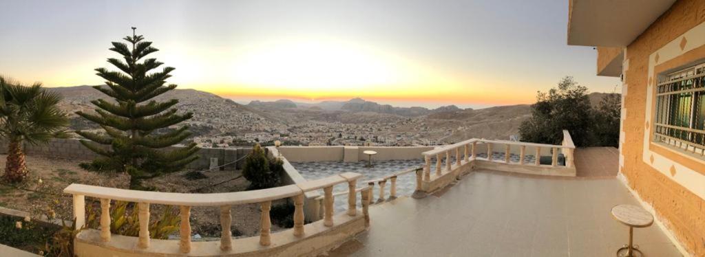 Cozy House Apartment Wadi Musa Exterior photo